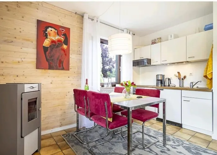 Apartment Mit Kamin-Sonnendurchflutet-Balkon